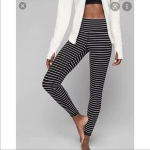 Athleta striped Chaturanga leggings sz Large